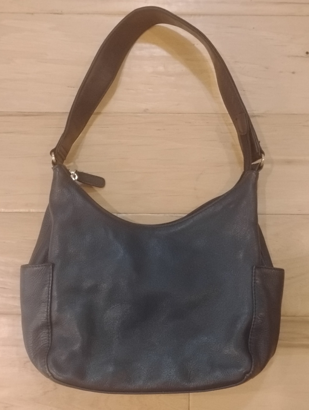 Vintage Classic Navy Leather Shoulder Hobo Bag